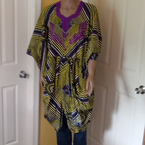 Amazing caftan style dress in cotton print yellow purple black One Size NWOT - Picture 3 of 11